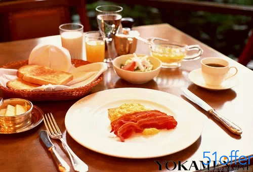 西方人的餐桌礼仪 美国人的餐桌礼节