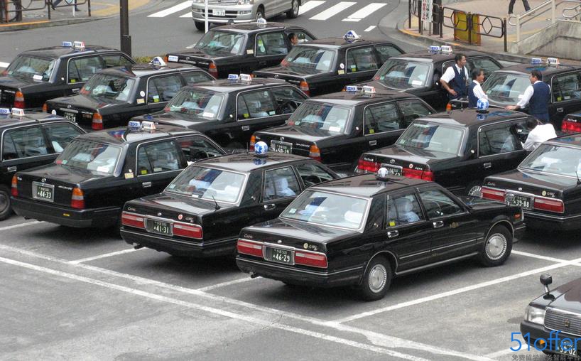 日本东京出租车大幅降低起步价