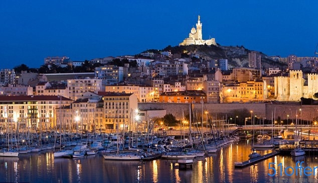 瓦朗谢纳大学 法国著名的大学 - 51offer免费留