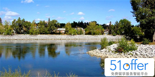 加拿大留学要谨记的相关法律规定